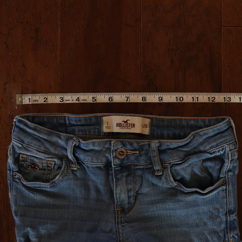 Size 1 (25) Hollister Jeans Womens Light wash